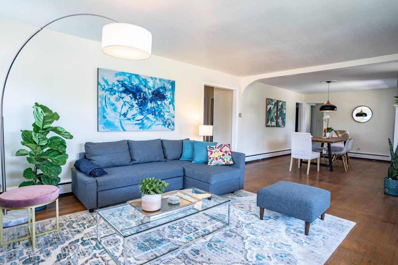 Fabulous Mid Century 4br 3bath House Holiday home *