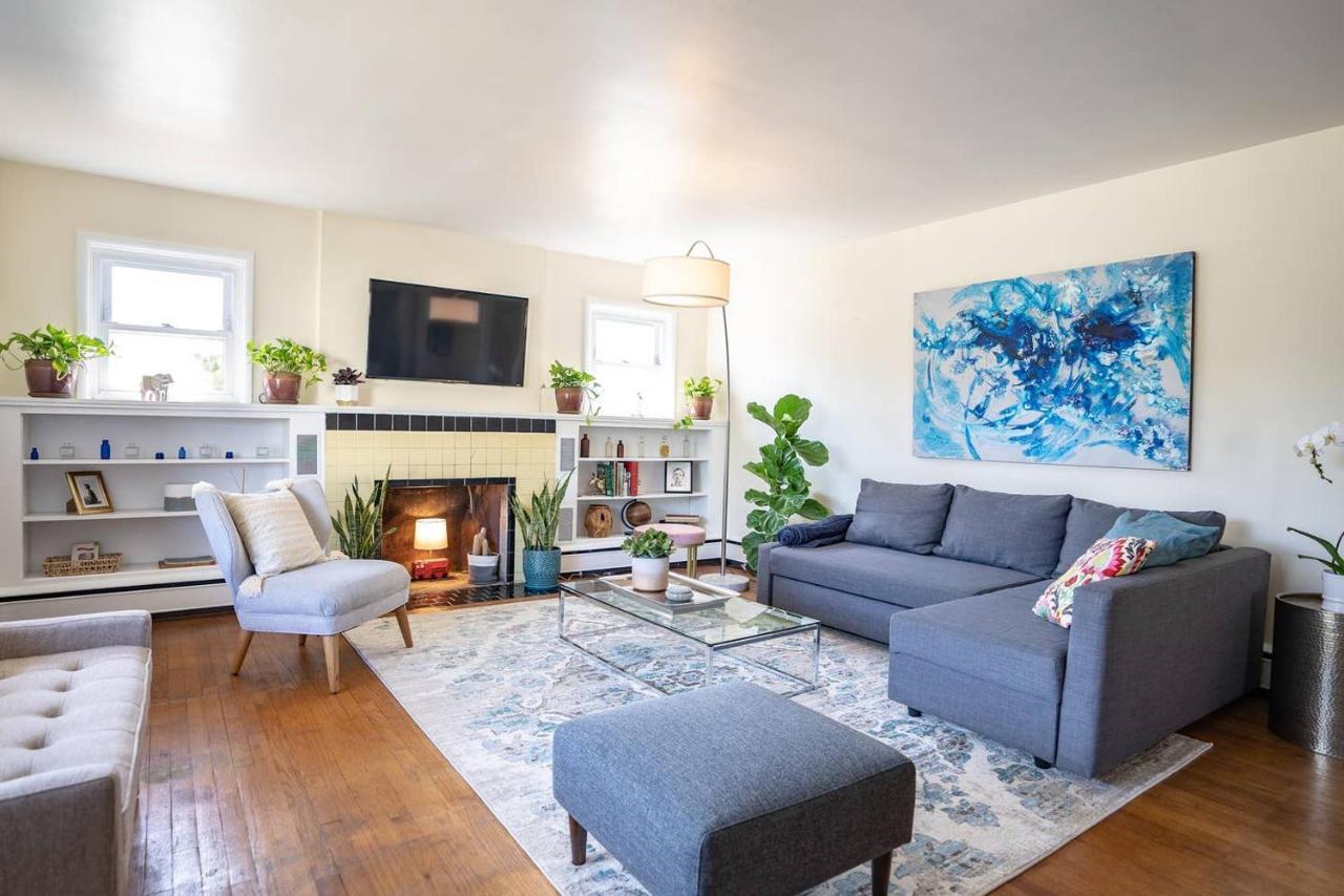 Holiday home Fabulous Mid Century 4br 3bath House *